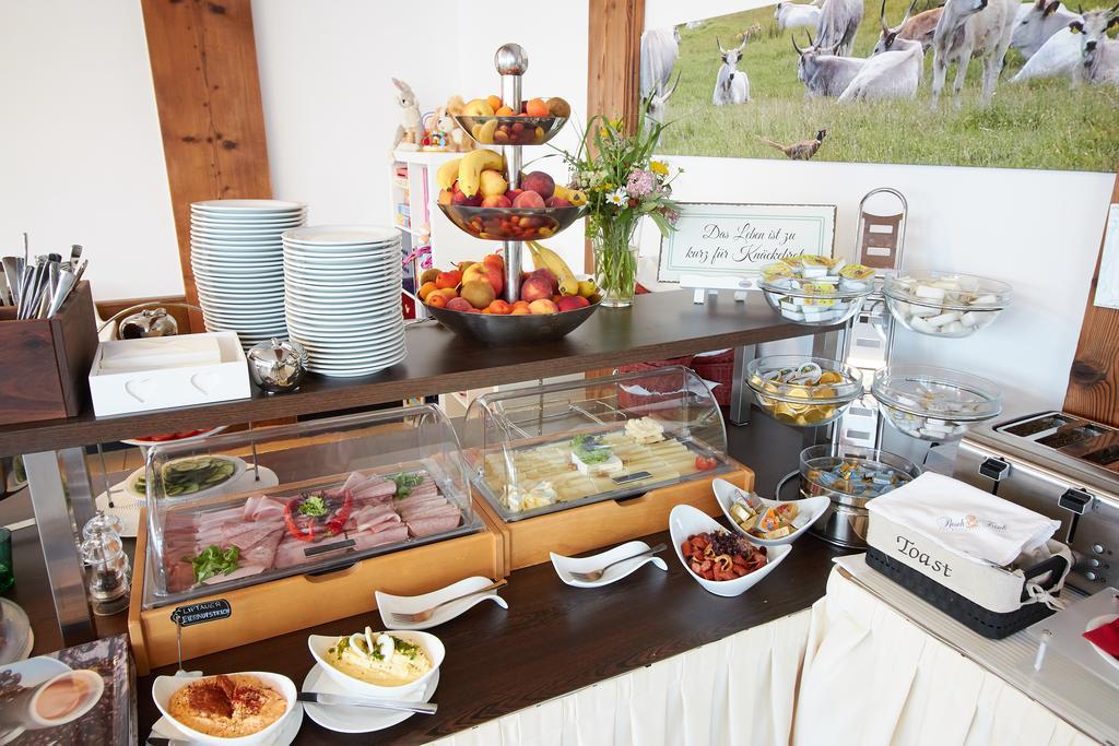 Hotel&Restaurant Seehof Podersdorf am See Extérieur photo